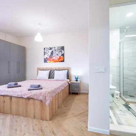 Wow For Rent - Bul Montevideo 25a - B 3* Sofia