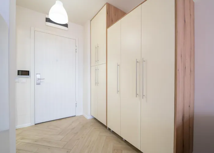 Wow For Rent - Bul Montevideo 25a - B Sofia