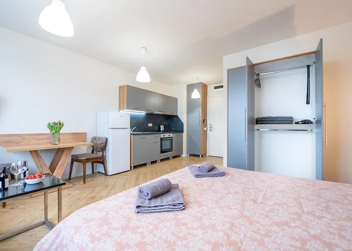 Wow For Rent - Bul Montevideo 25a - B Sofia