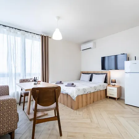 Ξενοδοχείο με διαμερίσματα Wow For Rent - Bul Montevideo 25a - B 4*