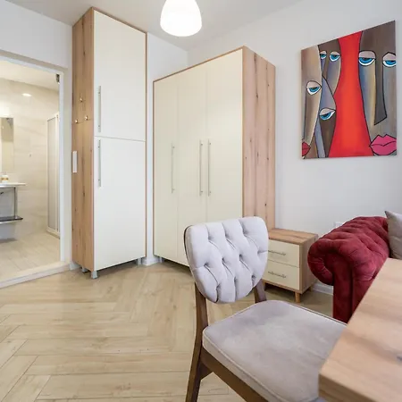 Wow For Rent - Bul Montevideo 25a - B 3*