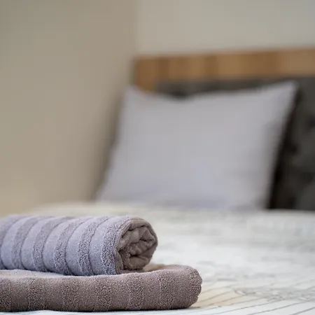 Wow For Rent - Bul Montevideo 25a - B 3* Sofia