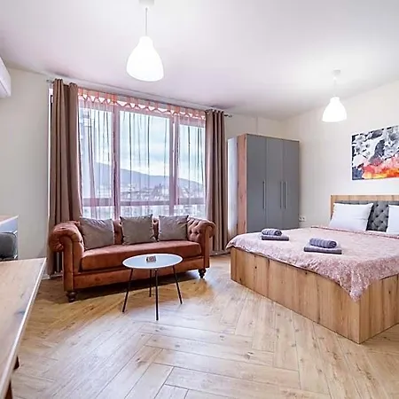 Wow For Rent - Bul Montevideo 25a - B Σόφια