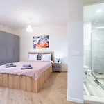 Wow For Rent - Bul Montevideo 25a - B 3* Sofia