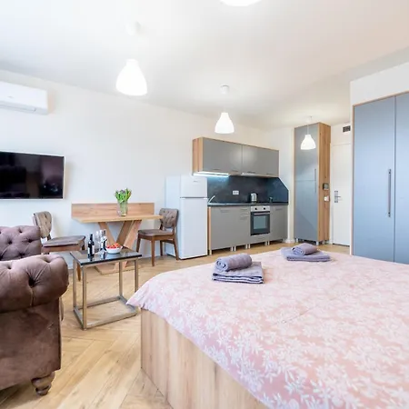 Wow For Rent - Bul Montevideo 25a - B Appart hôtel