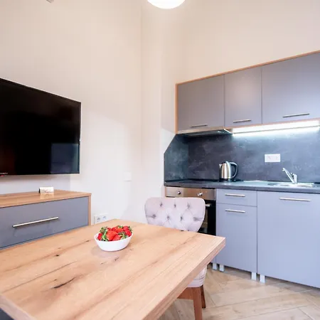 Wow For Rent - Bul Montevideo 25a - B 公寓式酒店 3*