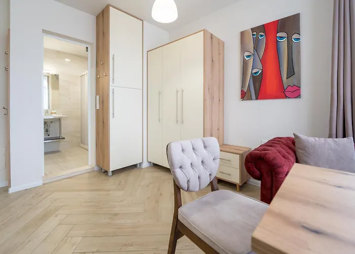 Wow For Rent - Bul Montevideo 25a - B 3*